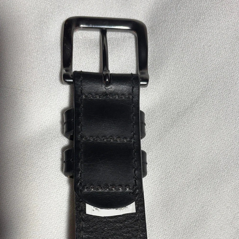 Wrangler Black Leather Belt with Silver tone Buckle - Size 50-52
